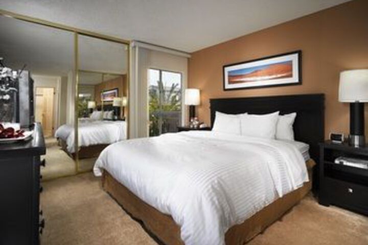 Room 7 of 13