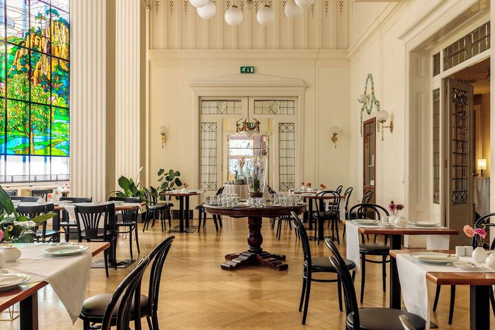 Reception hall