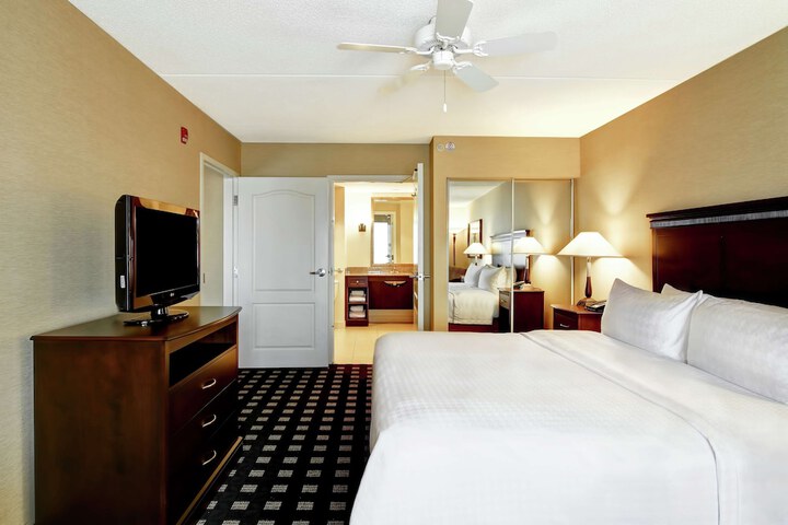 Room 25 of 90