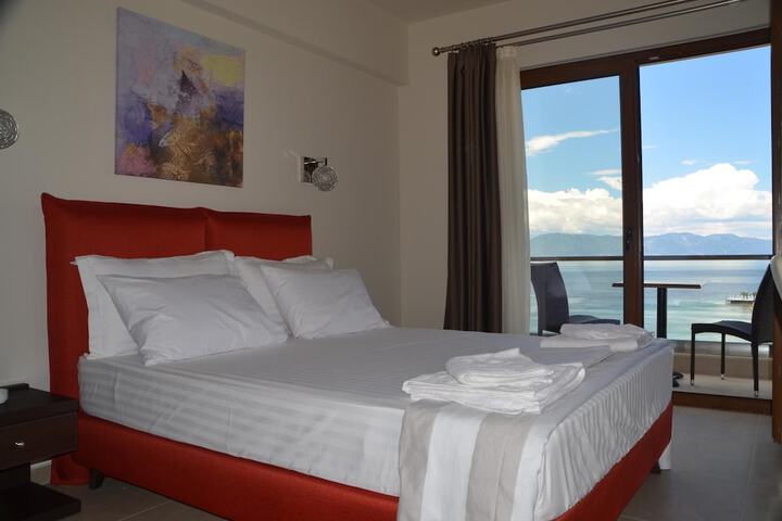 Room 6 of 36