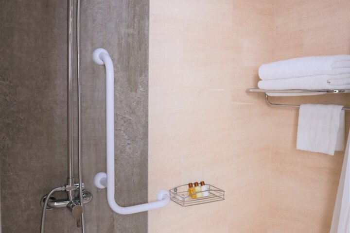 Room 10 of 61