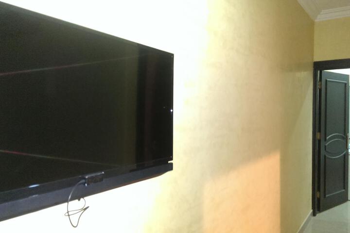 Room 3 of 6