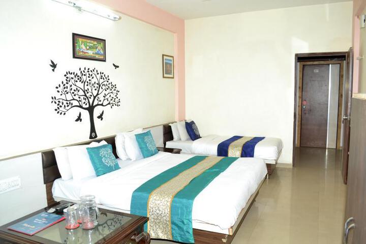 Hotel Neelkanth Residency