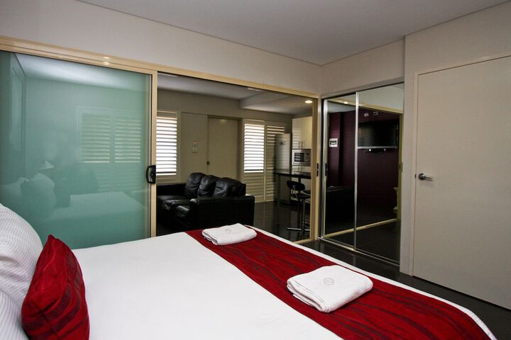 Room 9 of 22