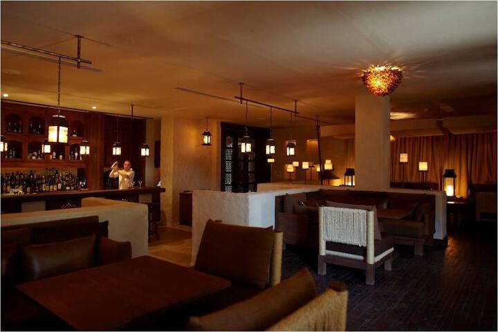 Lounge 56 of 81