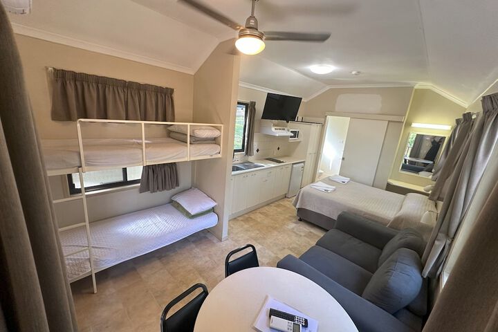 Room 12 of 64