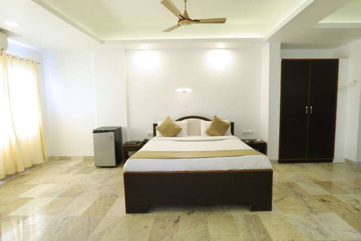 Room 15 of 51