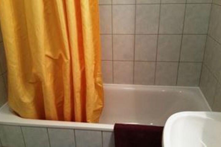 Room 4 of 29