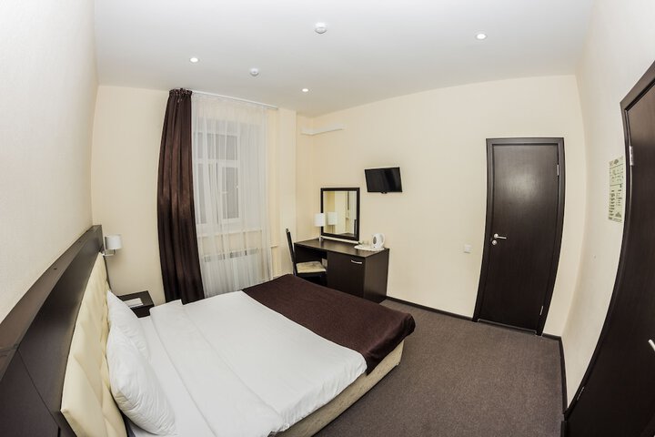 Room 5 of 50