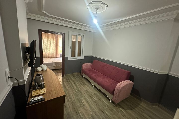 Room 12 of 14