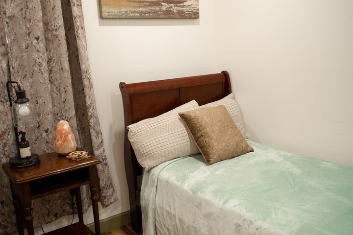 Room 22 of 230