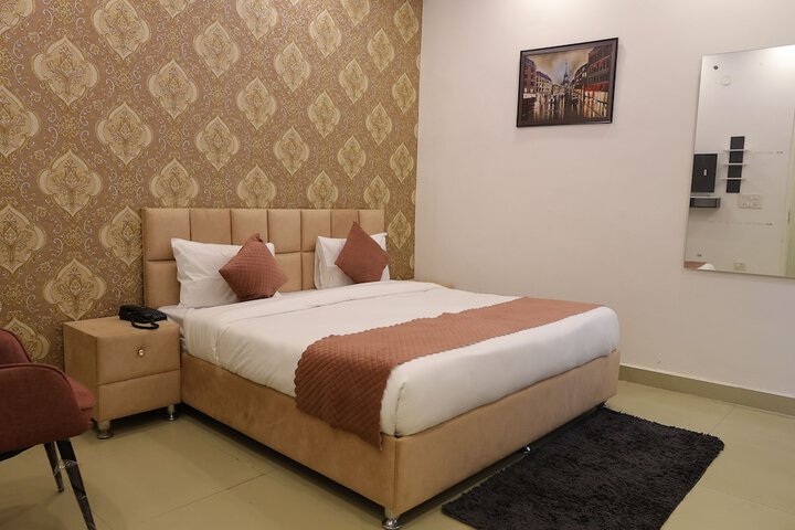 Room 12 of 54