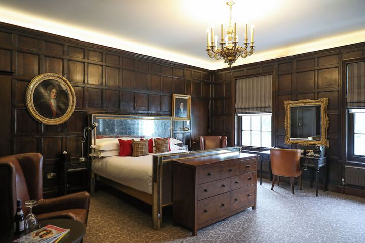 Room 16 of 70