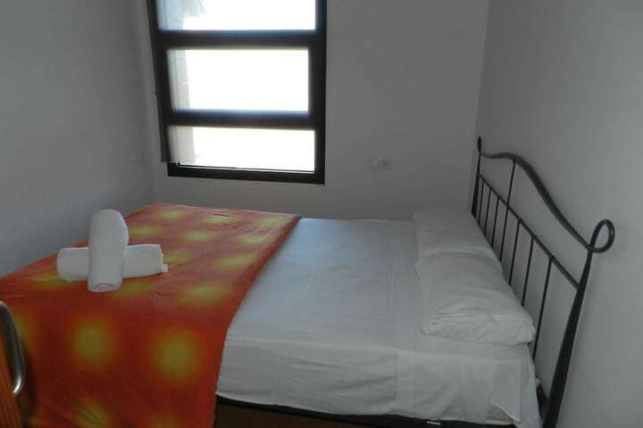 Room 25 of 35
