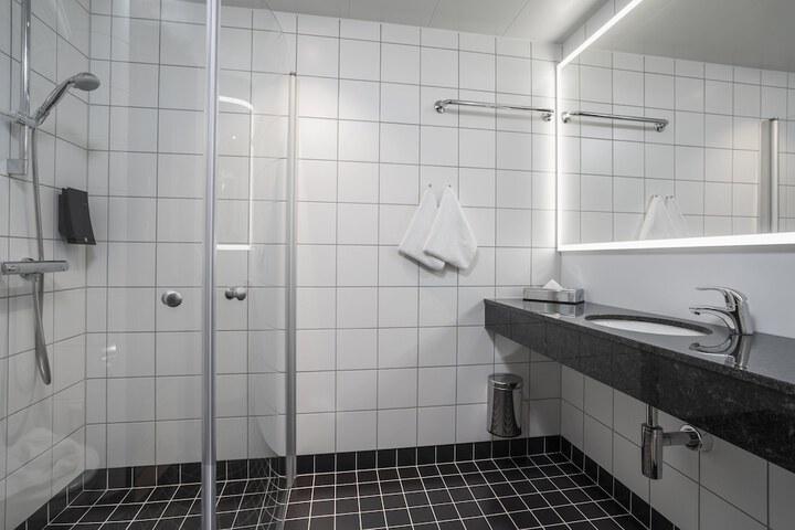 Clean Restrooms