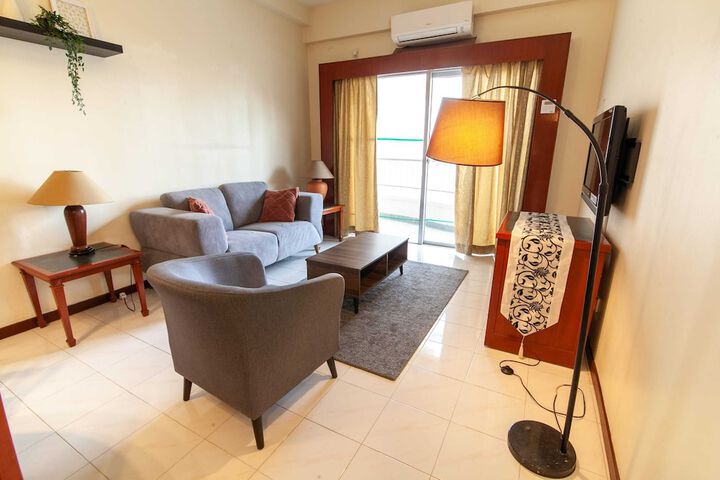 Room 304 of 650