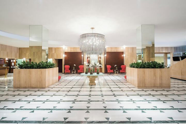Guest Lobby