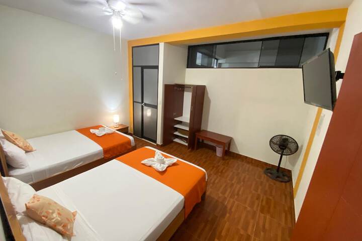 Room 3 of 28