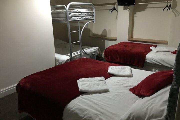 Room 5 of 37