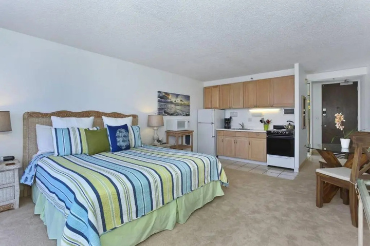 Room 5 of 20