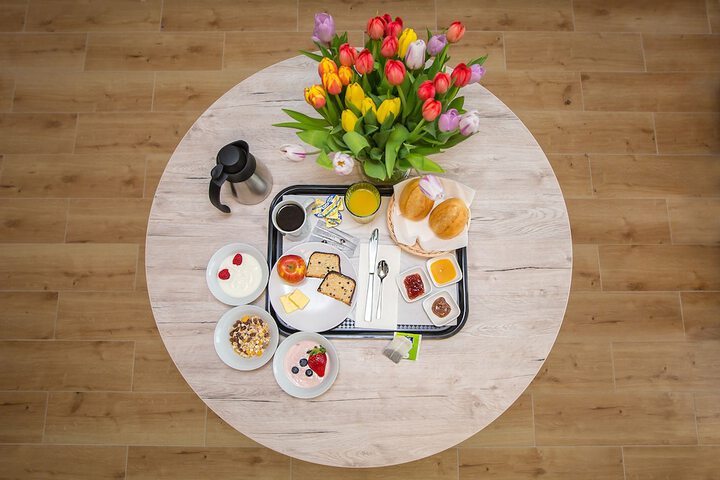 Breakfast/Coffee Service 43 of 64