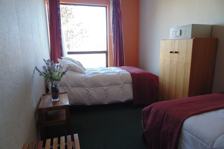 Room 4 of 80