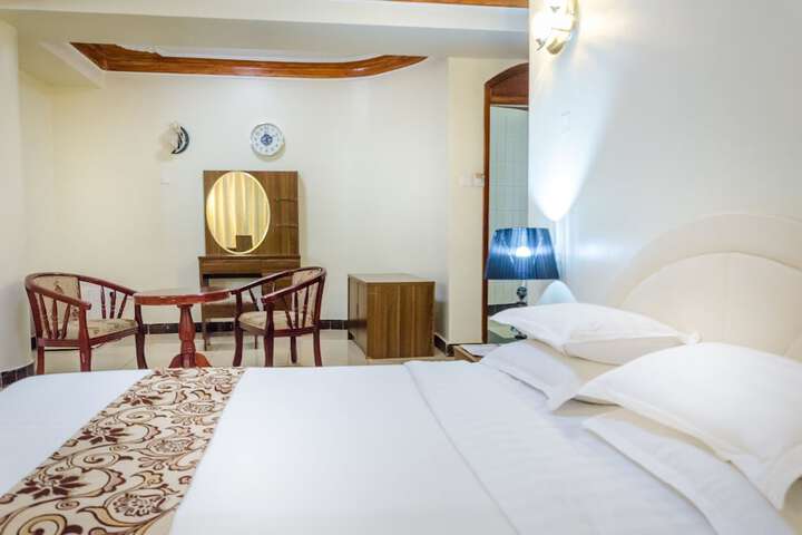 Room 21 of 61