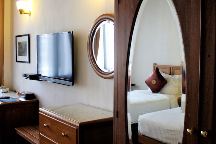 Room 19 of 46