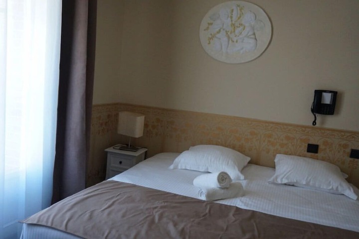 Room 13 of 89