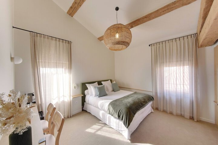Room 10 of 39