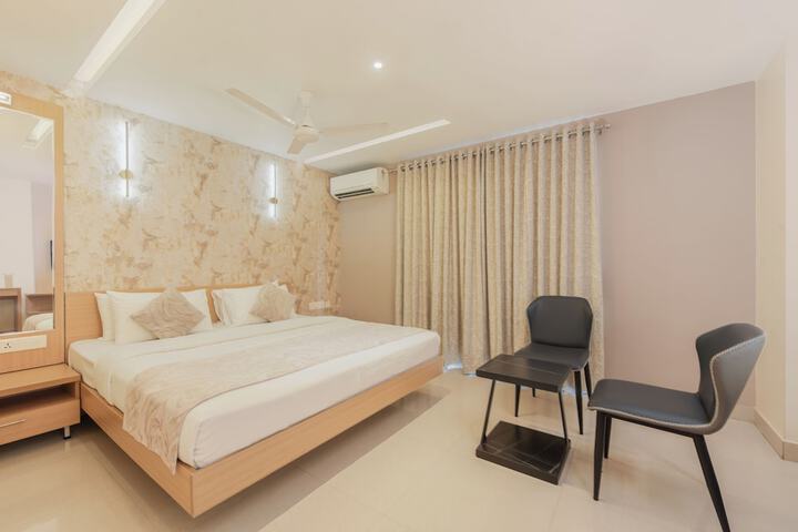 Room 7 of 42