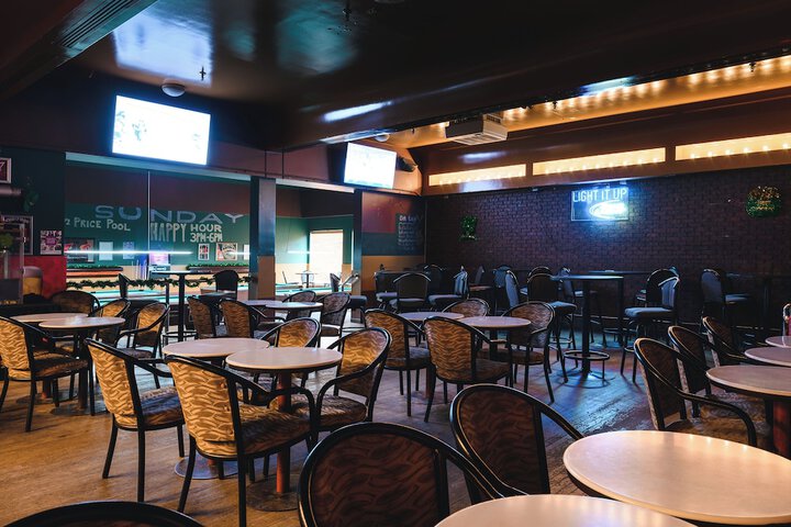 Sports bar