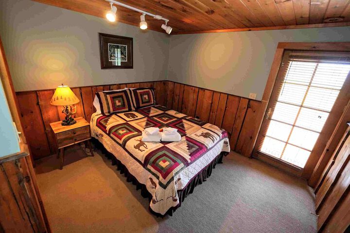 Room 54 of 241