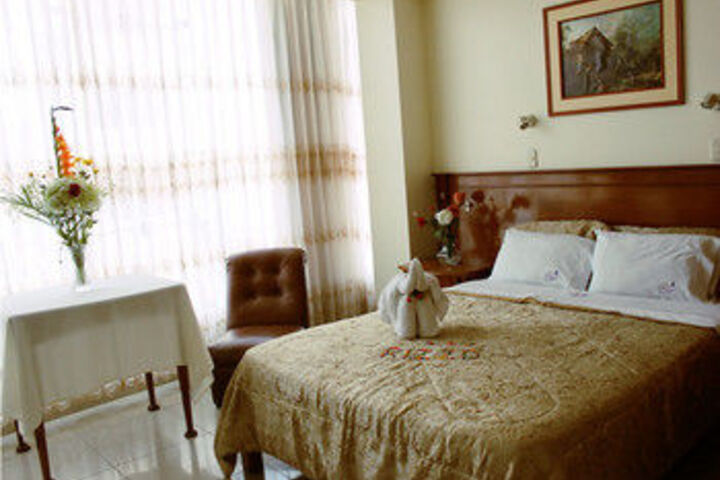 Room 12 of 17