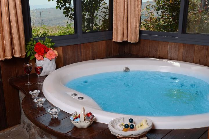 Hot Tub 73 of 110
