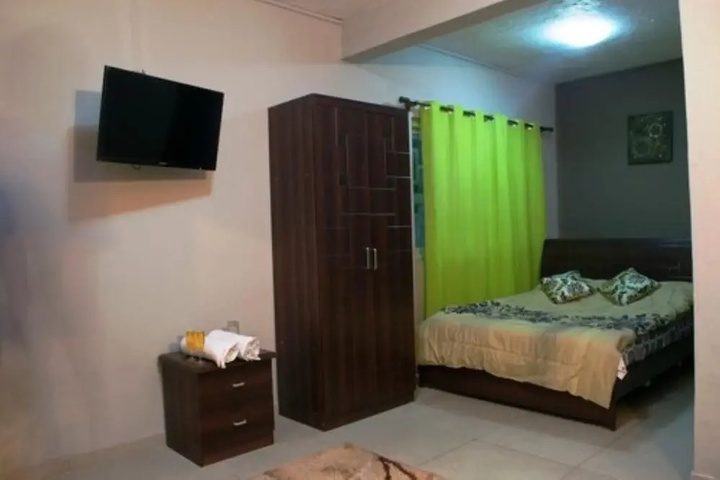 Room 3 of 11