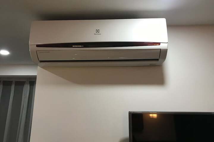 Room 15 of 38