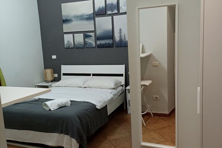 Room 29 of 48