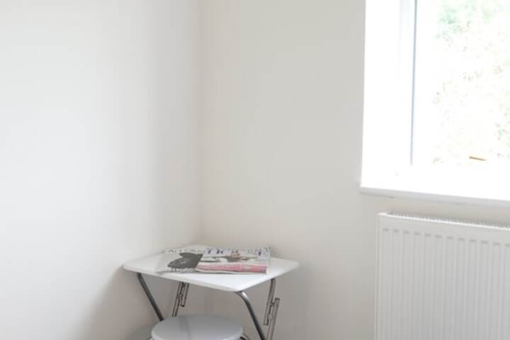 Room 3 of 49