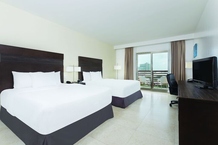 Room 5 of 65