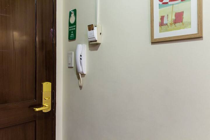 Room 18 of 73