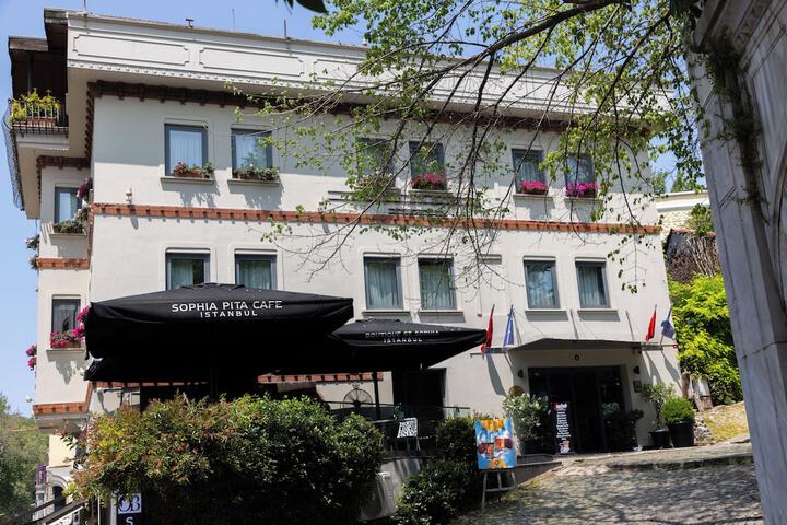 Hotel 78 of 81