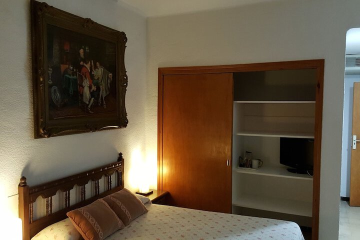 Room 15 of 48