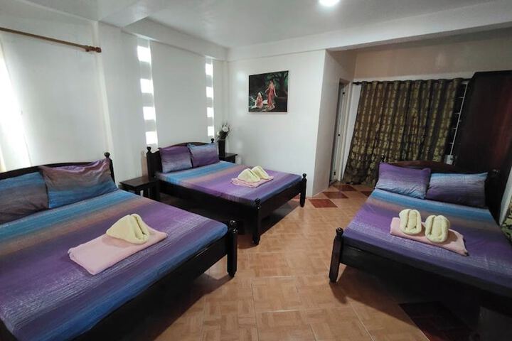 Room 14 of 120