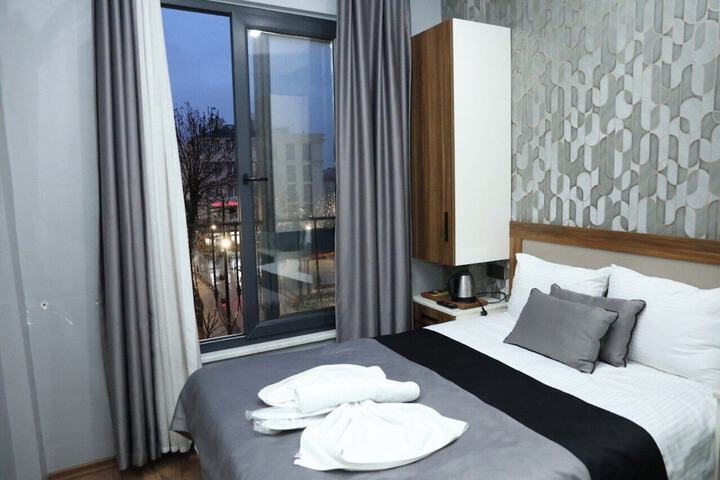 Room 3 of 14
