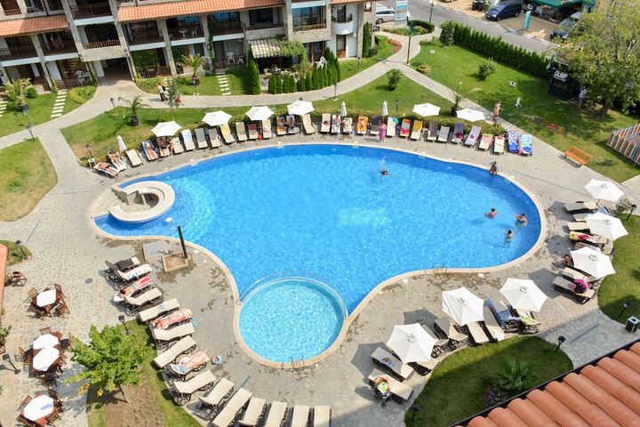 Pool 37 of 57