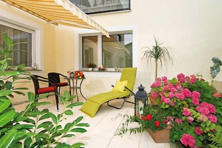 Terrace/Patio 16 of 32
