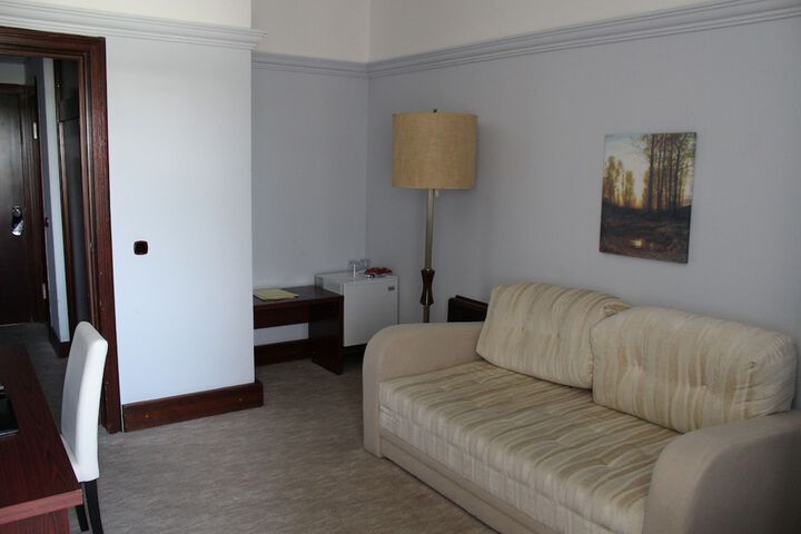Room 15 of 63