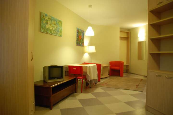 Room 21 of 47