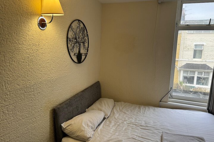 Room 53 of 156